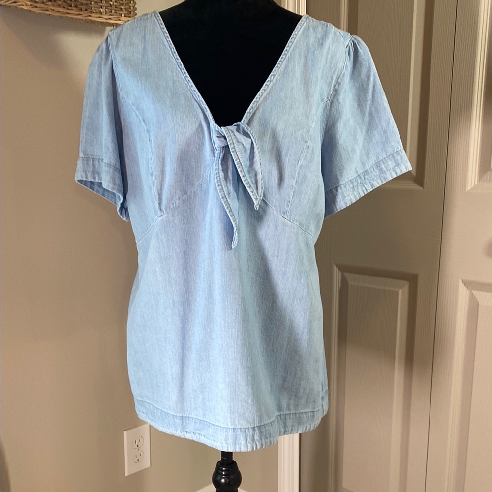 Old Navy Light Blue Tie-Front Blouse